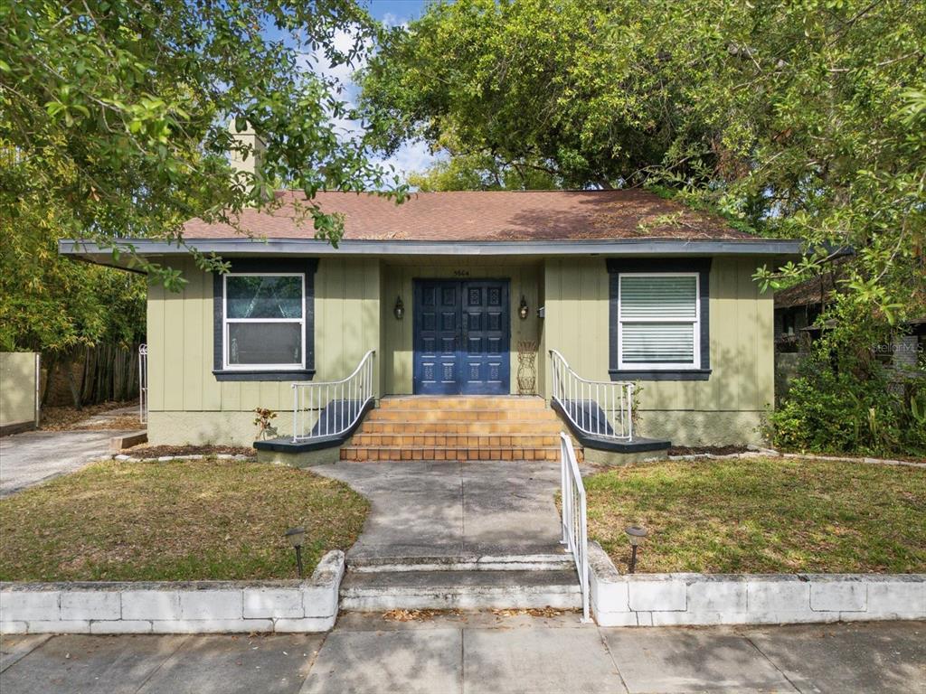 Picture of 5604 N Cherokee Avenue, Tampa, FL 33604
