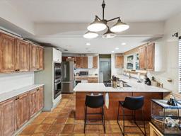 Picture of 5604 N Cherokee Avenue, Tampa, FL 33604