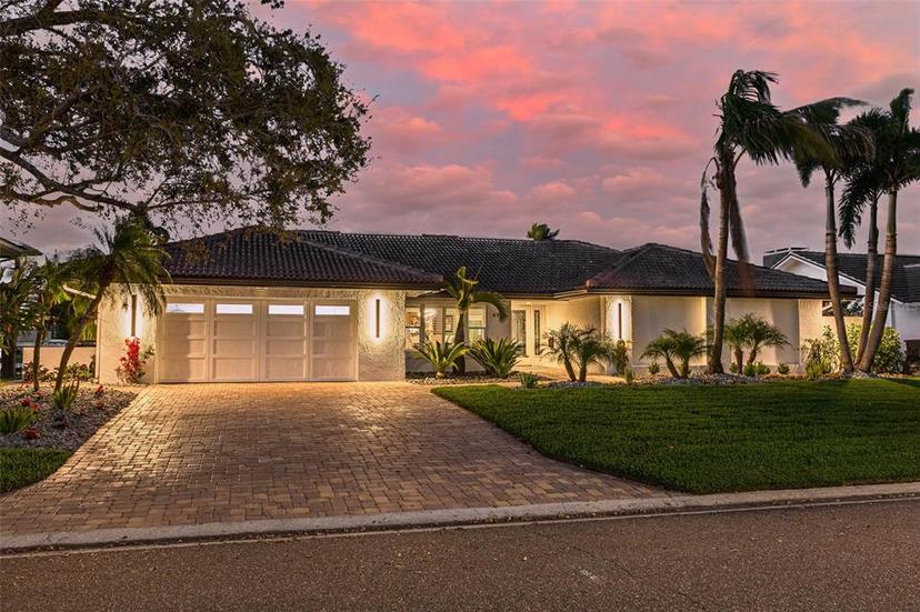 Picture of 4959 58Th Avenue S, St Petersburg FL 33715