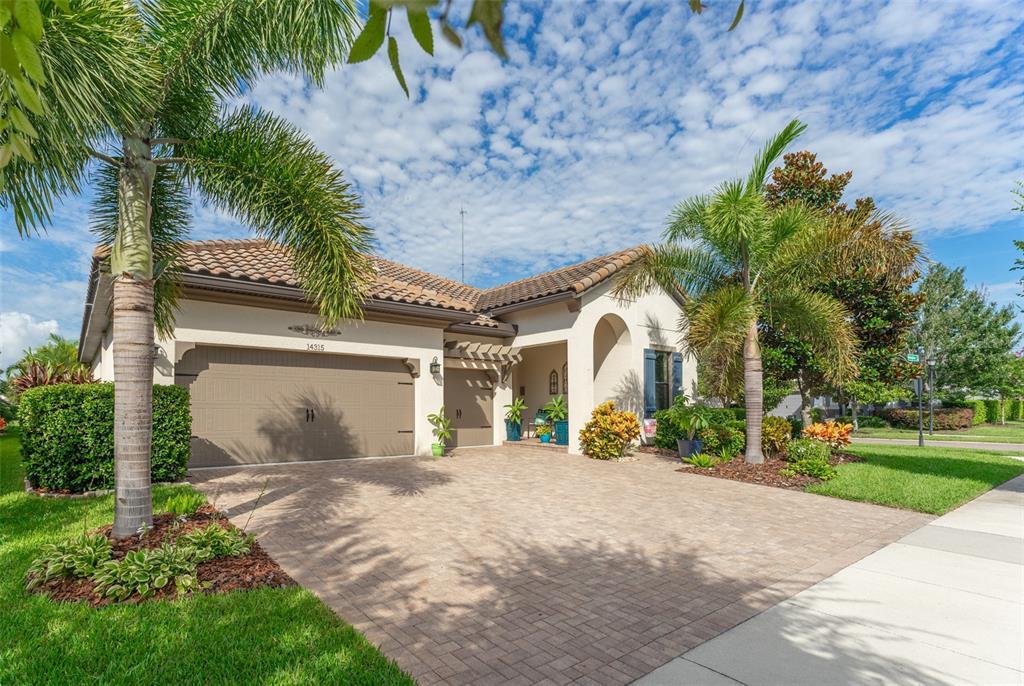 Picture of 14315 Rolling Dune Rd, Lithia, FL 33547
