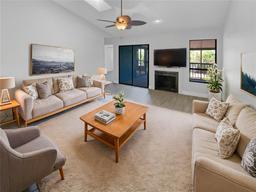 Picture of 110 Lakeside Colony Drive, Tarpon Springs, FL 34689