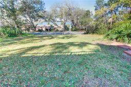 Picture of 925 Northside Drive, Mount Dora, FL 32757