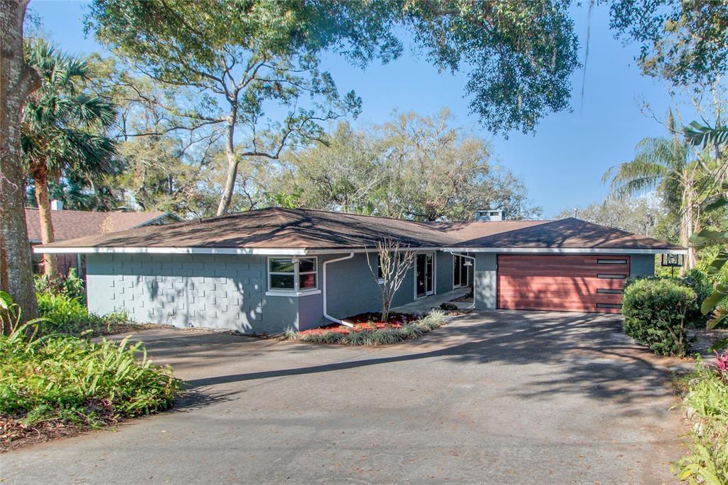 Picture of 925 Northside Drive, Mount Dora, FL 32757