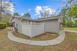 Picture of 9064 NW 37Th Circle, Gainesville, FL 32653