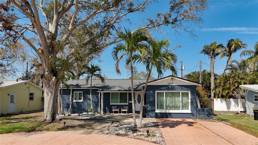 Picture of 1859 Oklahoma Avenue Ne, St Petersburg FL 33703