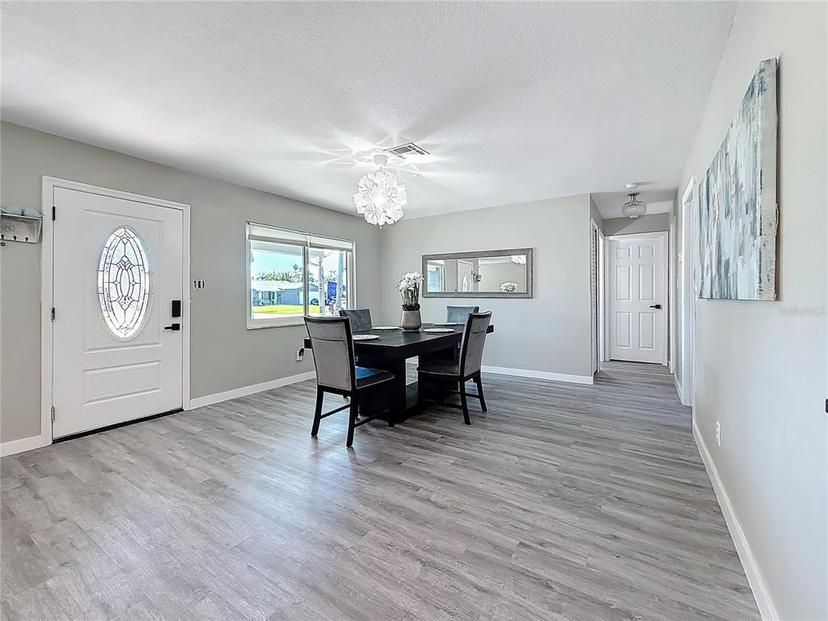 Picture of 1859 Oklahoma Avenue Ne, St Petersburg FL 33703