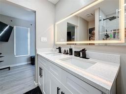 Picture of 1859 Oklahoma Avenue Ne, St Petersburg, FL 33703