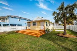 Picture of 718 Bay Esplanade, Clearwater Beach, FL 33767