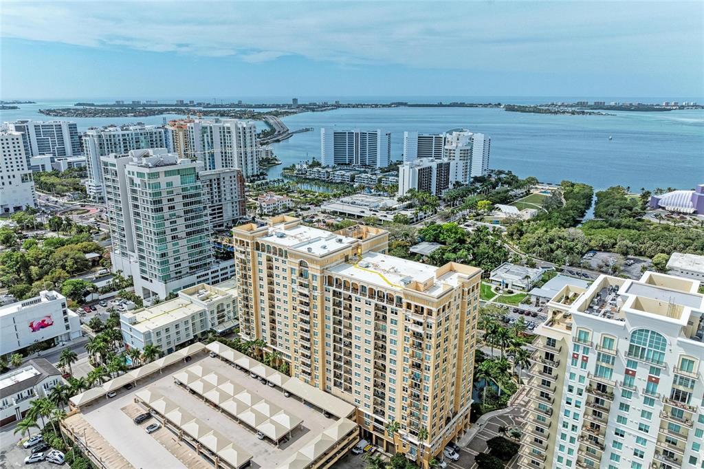 Picture of 750 N Tamiami Trail Unit 814, Sarasota, FL 34236