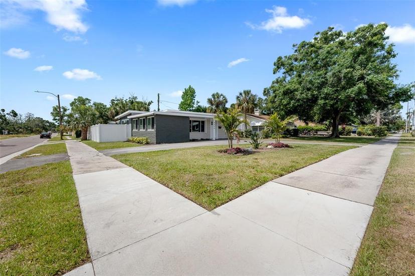 Picture of 4500 22Nd Avenue S, St Petersburg FL 33711