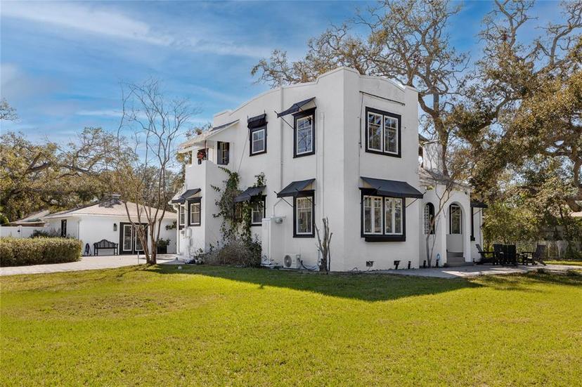 Picture of 1055 Commodore Street, Clearwater FL 33755