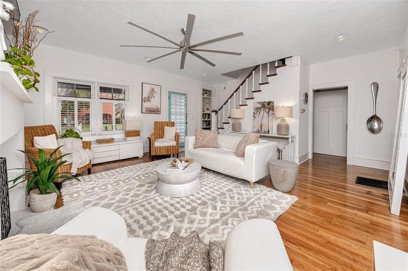 Picture of 1055 Commodore Street, Clearwater FL 33755