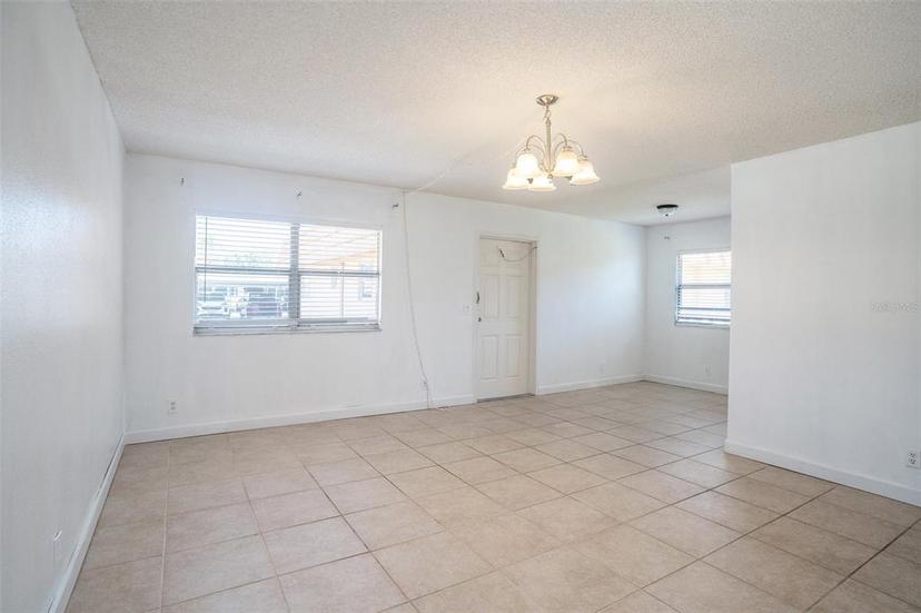 Picture of 1801 Bedford Ln # 32, Sun City Center FL 33573