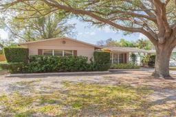 Picture of 4517 S Renellie Drive, Tampa, FL 33611