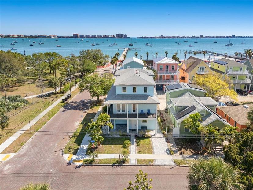 Picture of 5402 31St Avenue S, Gulfport FL 33707