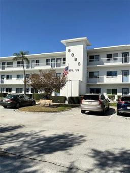 Picture of 8080 112Th Street Unit 206, Seminole, FL 33772