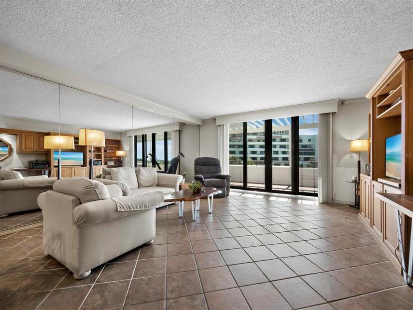 Picture of 1485 Gulf Of Mexico Drive Unit 205, Longboat Key FL 34228