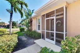 Picture of 322 Capulet Drive, Venice, FL 34292
