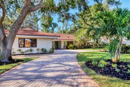 Picture of 1610 S Lake Shore Drive, Sarasota, FL 34231