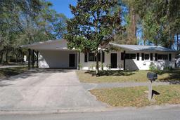Picture of 1802 NE 15Th Terrace, Gainesville, FL 32609