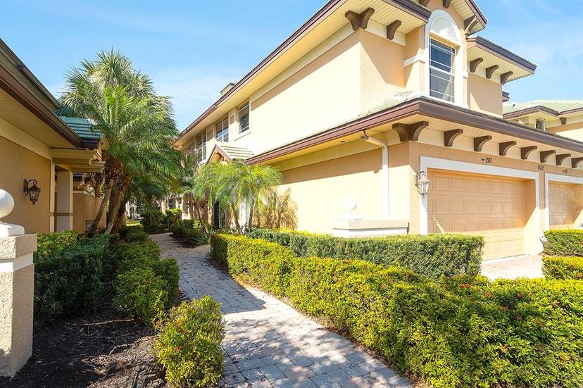 Picture of 6512 Moorings Point Circle Unit 201, Lakewood Ranch FL 34202