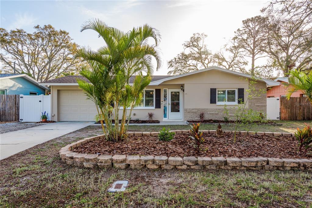 Picture of 2005 Harvard Avenue, Dunedin, FL 34698