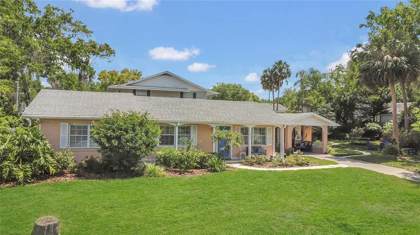 Picture of 936 N Baker Street, Mount Dora FL 32757