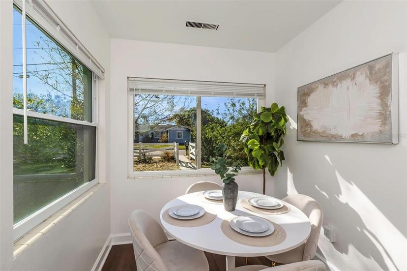 Picture of 356 Ridge Road Sw, Largo FL 33770