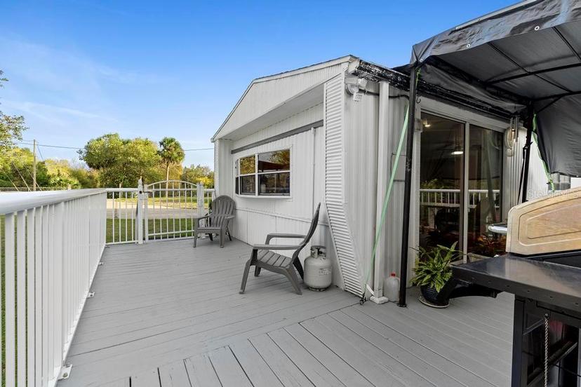 Picture of 207 Robinhood Drive, Deland FL 32724