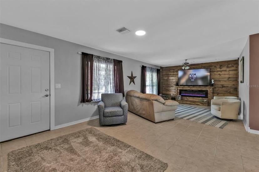 Picture of 628 Tarpon Way, Punta Gorda FL 33950