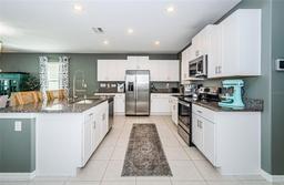 Picture of 6482 Beverly Hills Drive, Zephyrhills, FL 33541