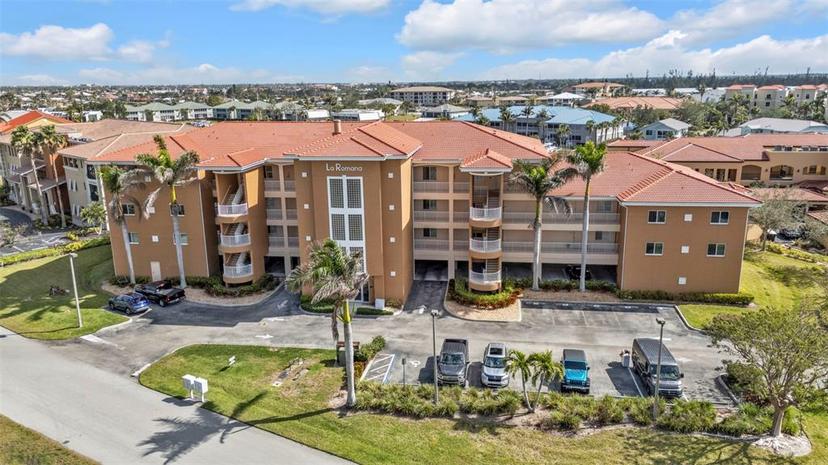 Picture of 3322 Purple Martin Drive Unit 127, Punta Gorda FL 33950