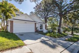 Picture of 2233 Springwood Circle W, Clearwater, FL 33763