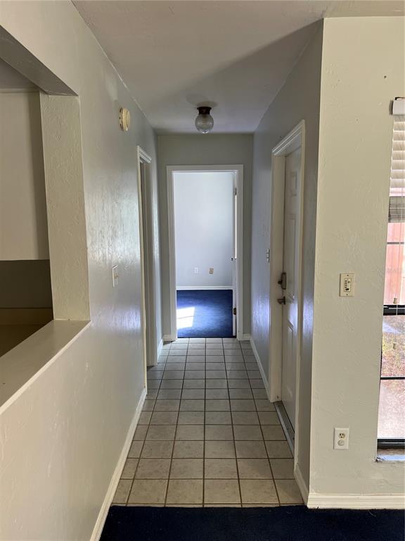 Picture of 5550 SW 8Th Place, Gainesville FL 32607