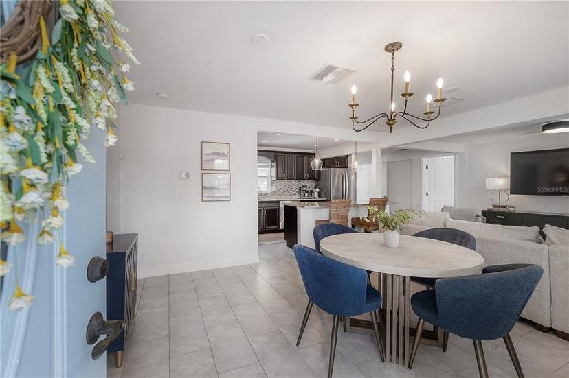 Picture of 1415 54Th Avenue N, St Petersburg FL 33703