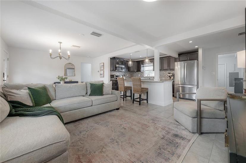 Picture of 1415 54Th Avenue N, St Petersburg FL 33703