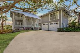 Picture of 3924 Riverview Boulevard, Bradenton, FL 34209