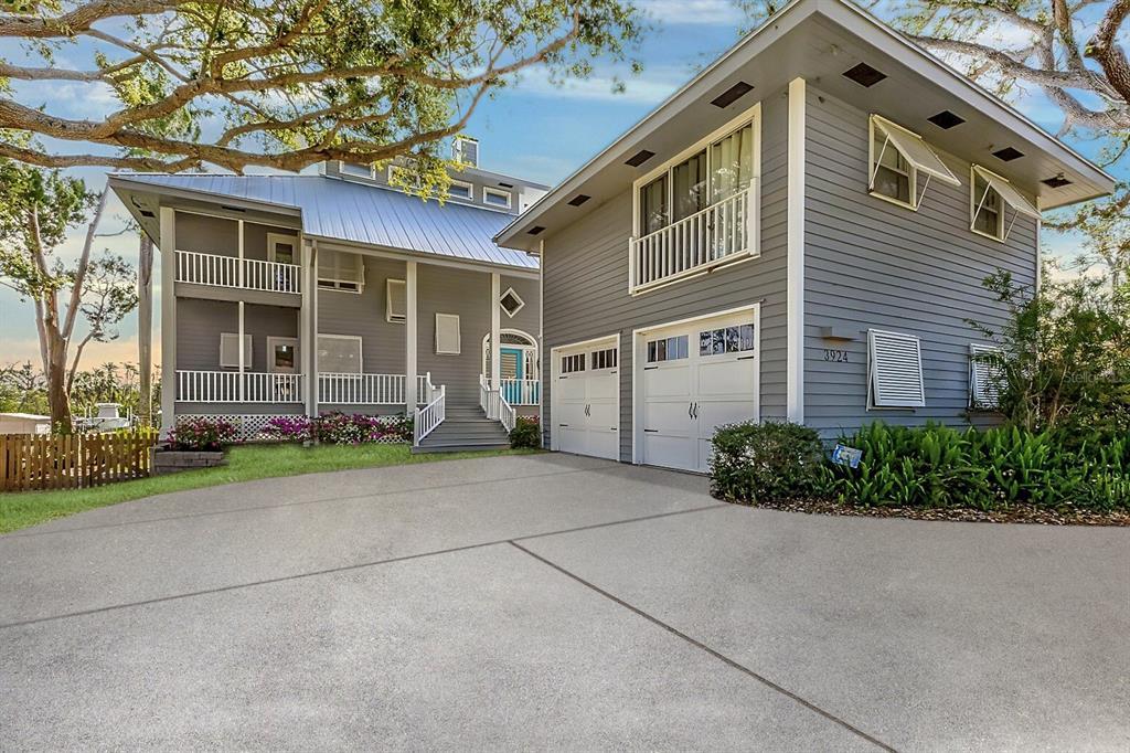 Picture of 3924 Riverview Boulevard, Bradenton, FL 34209