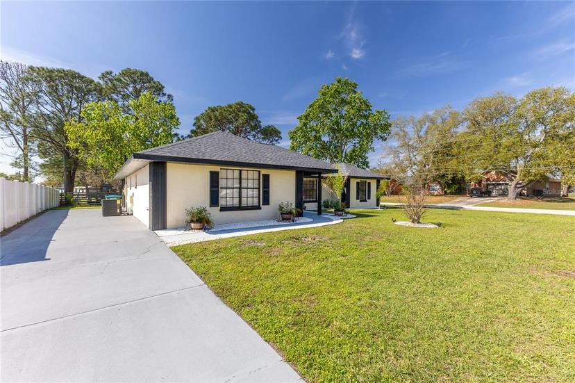Picture of 2931 Chilton Street, Deltona FL 32738