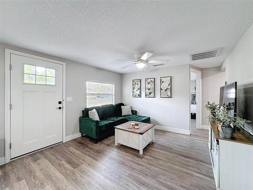 Picture of 4540 52 Avenue N, St Petersburg FL 33714