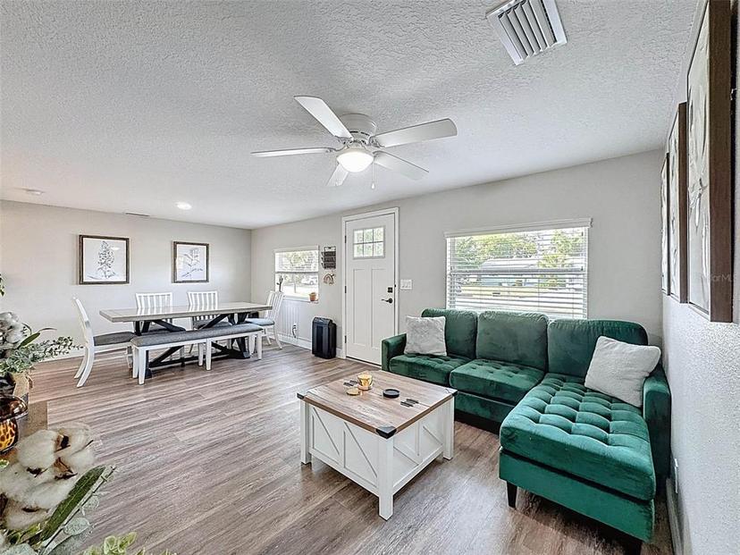 Picture of 4540 52 Avenue N, St Petersburg FL 33714