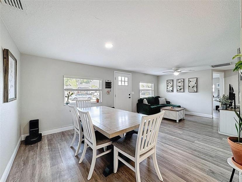 Picture of 4540 52 Avenue N, St Petersburg FL 33714