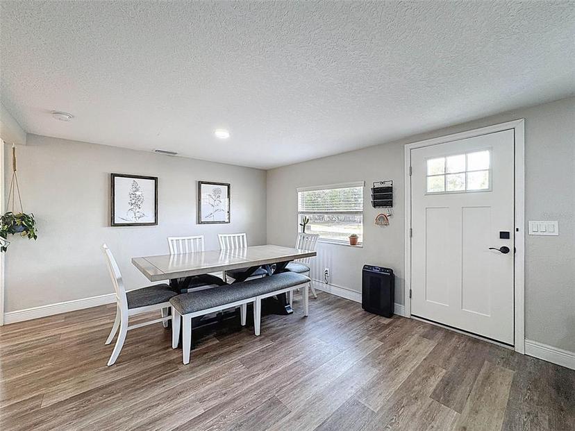 Picture of 4540 52 Avenue N, St Petersburg FL 33714