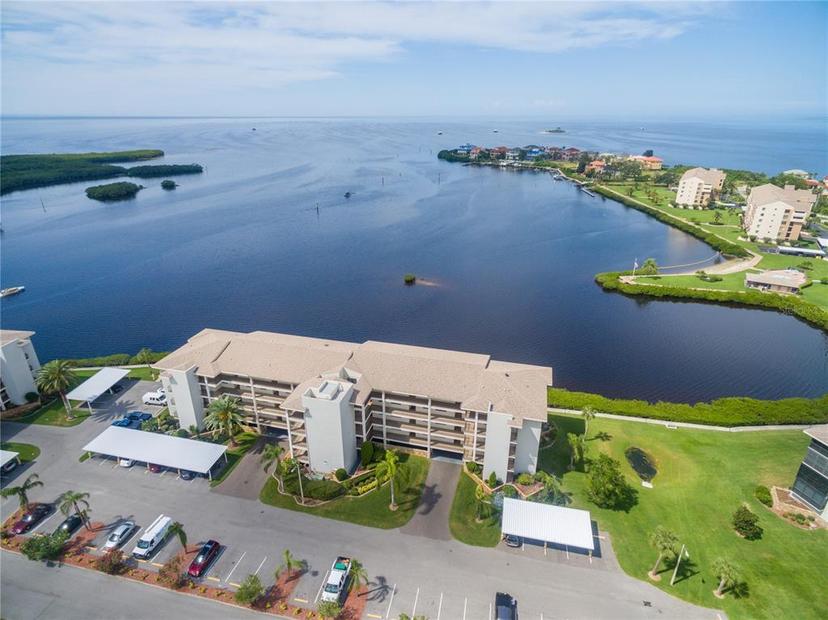 Picture of 8211 Brent Street Unit 816, Port Richey FL 34668