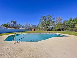 Picture of 17010 Aspen Meadows Drive, Lutz, FL 33548