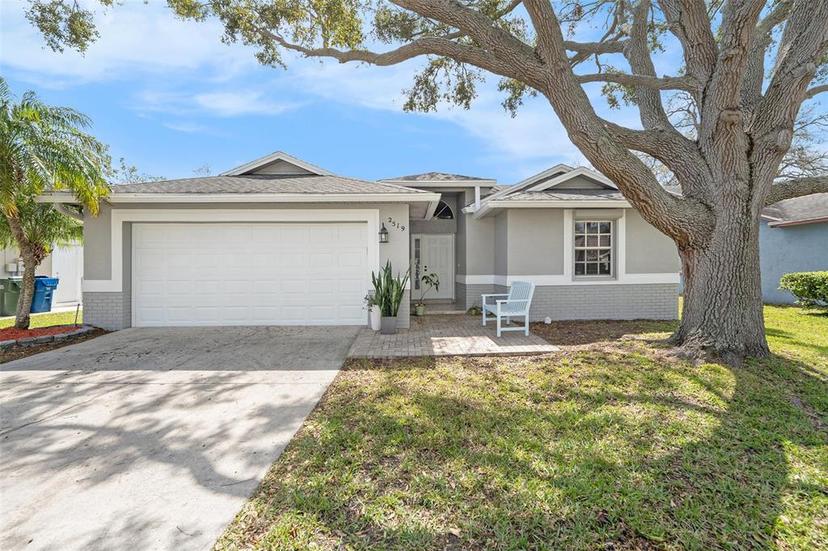 Picture of 2519 Southern Oak Circle, Clearwater FL 33764