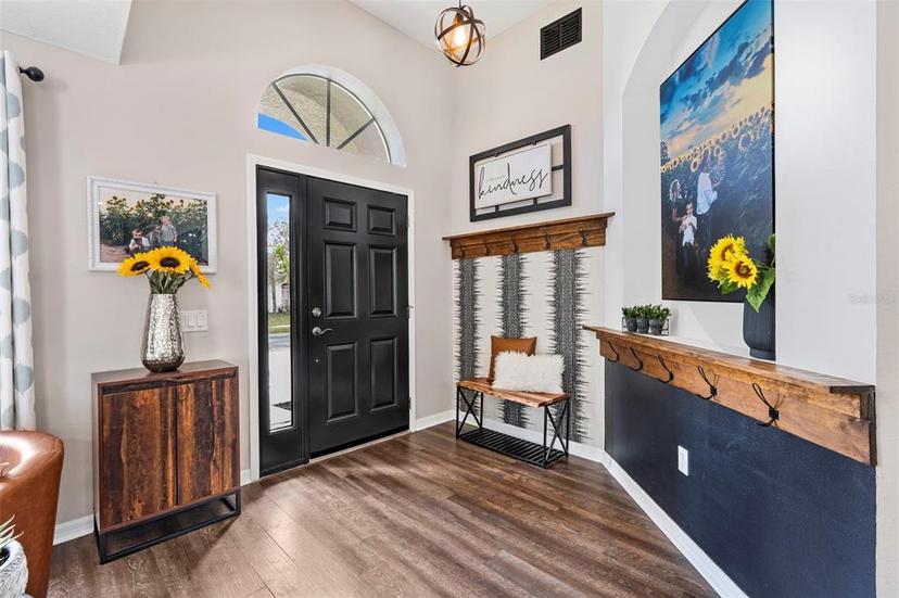 Picture of 31123 Stone Arch Avenue, Wesley Chapel FL 33545