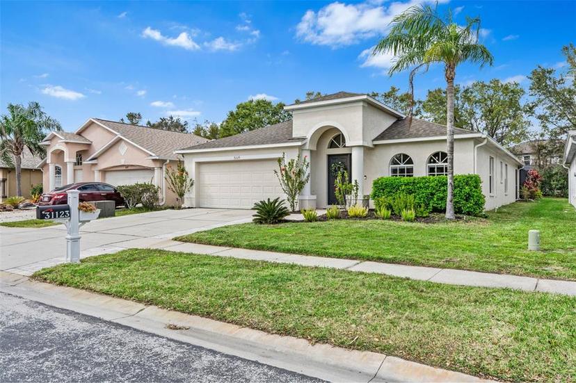 Picture of 31123 Stone Arch Avenue, Wesley Chapel FL 33545