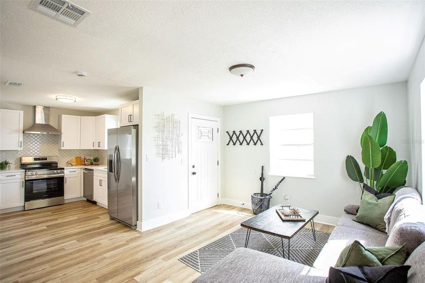 Picture of 6906 N Central Avenue, Tampa FL 33604