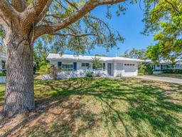 Picture of 8622 140Th Way, Seminole, FL 33776